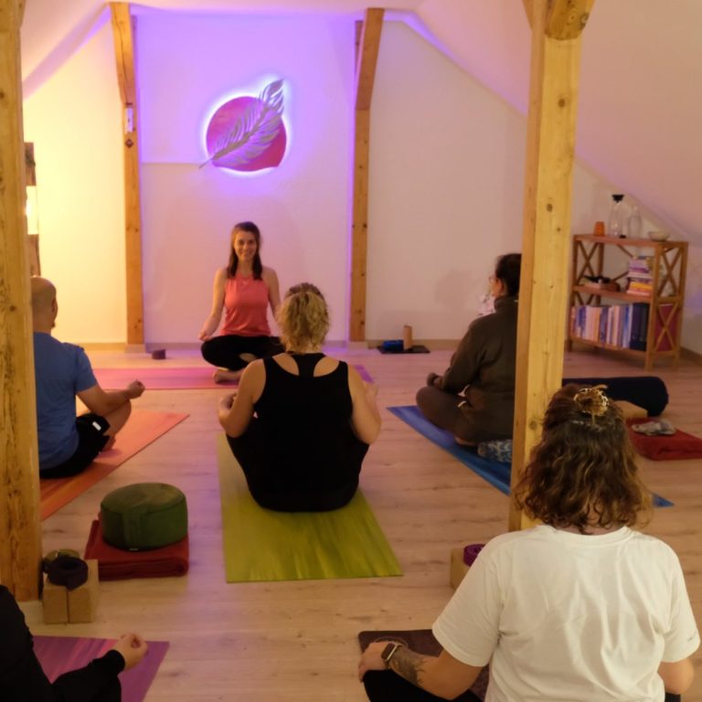 Kleine Yogagruppen Individuell gestalteter Unterricht in kleinen Yogagruppen